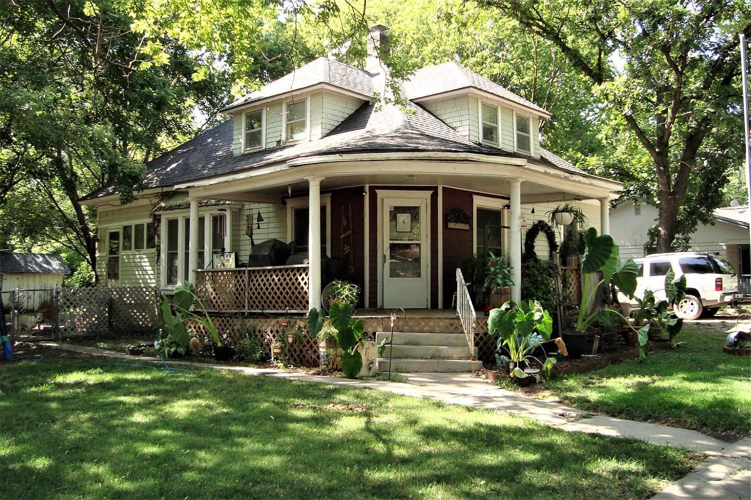 301 N Vine St, Peabody, KS 66866 Zillow