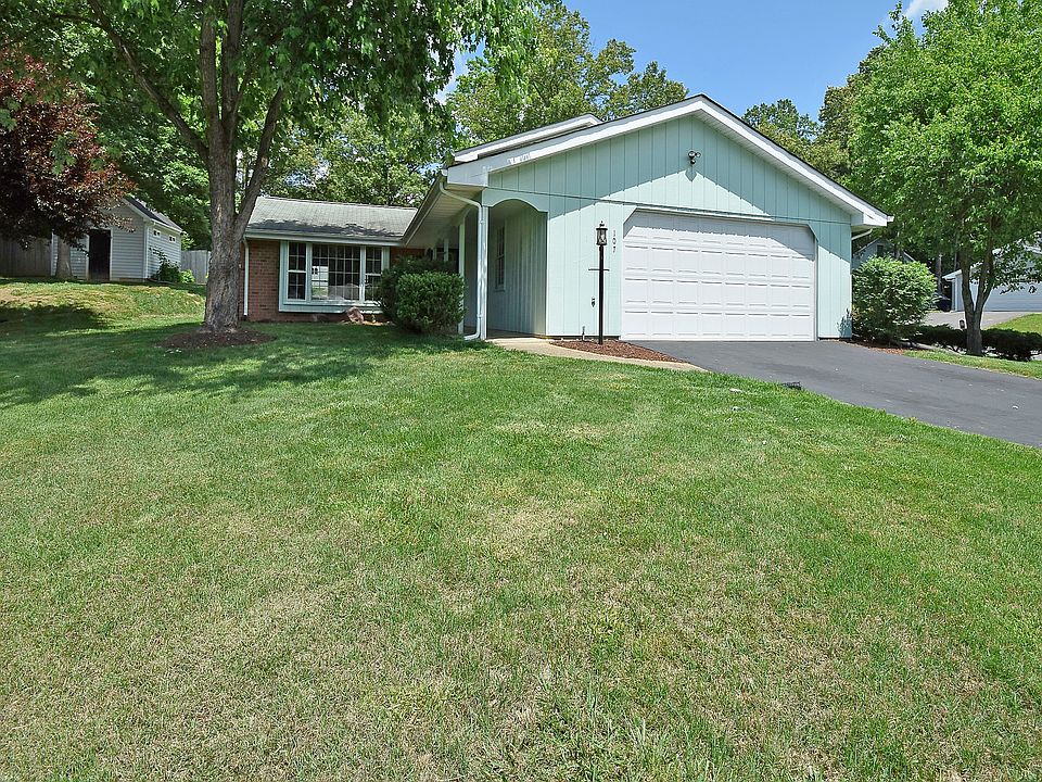 1st image of 107 Creek Ln