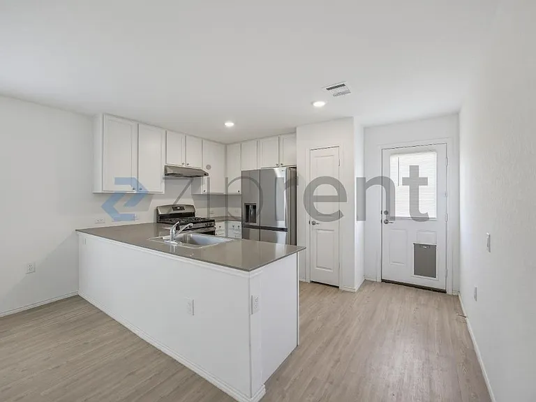 4431 Martin Way — Photo 9