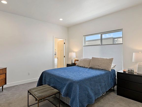 4th image of 3005 S Elgin Hill Ct #13