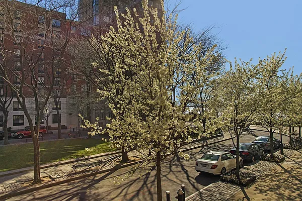 Sold by Corcoran | media 6