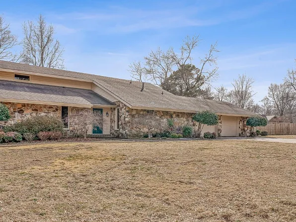 305 Cloverdale Cv, Jonesboro, AR 72401