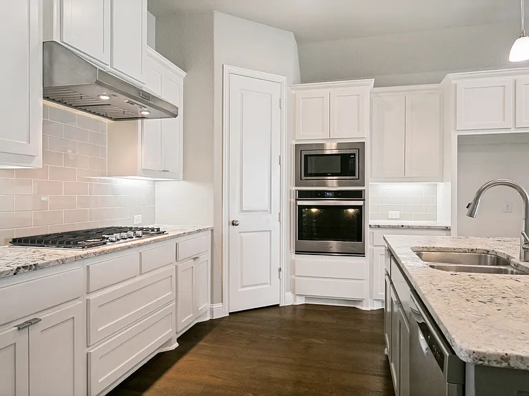 4521 Tall Knight Ln — Photo 7