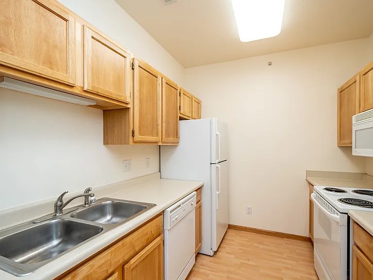 Woodridge Estates — Photo 31