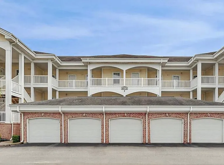 4872 Dahlia Ct #104 — Photo 2