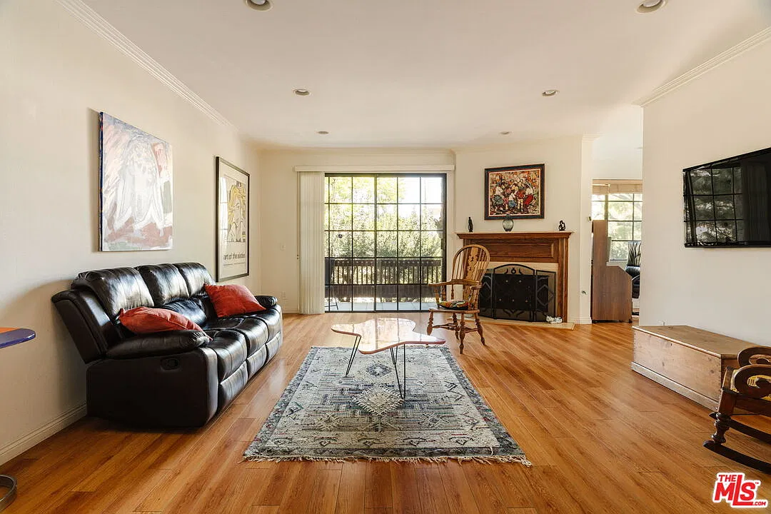 2 bed, 2.0 bath, 1753 sqft, $4,750 — Photo 1