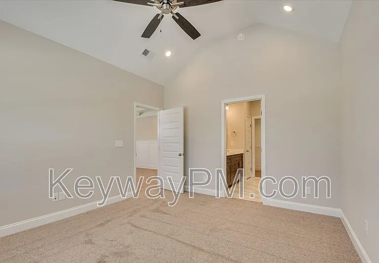 769 Bronze Way — Photo 15