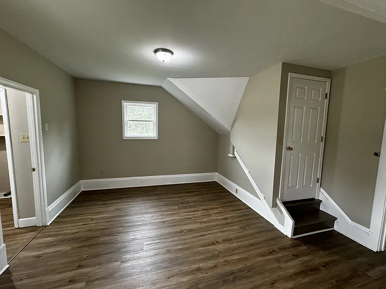 4305 Dulaney Rd — Photo 6