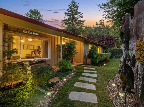 14735 Carrier Lane, Guerneville, CA 95446