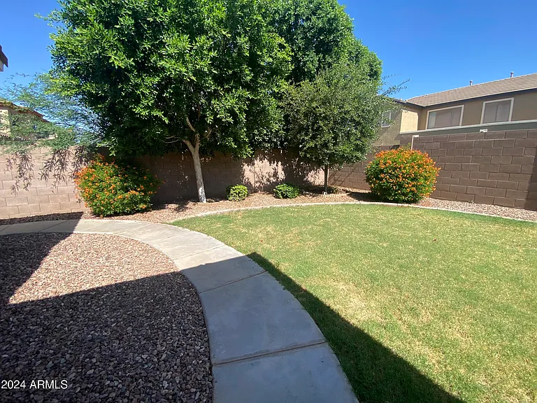 13510 W Avalon Dr — Photo 49