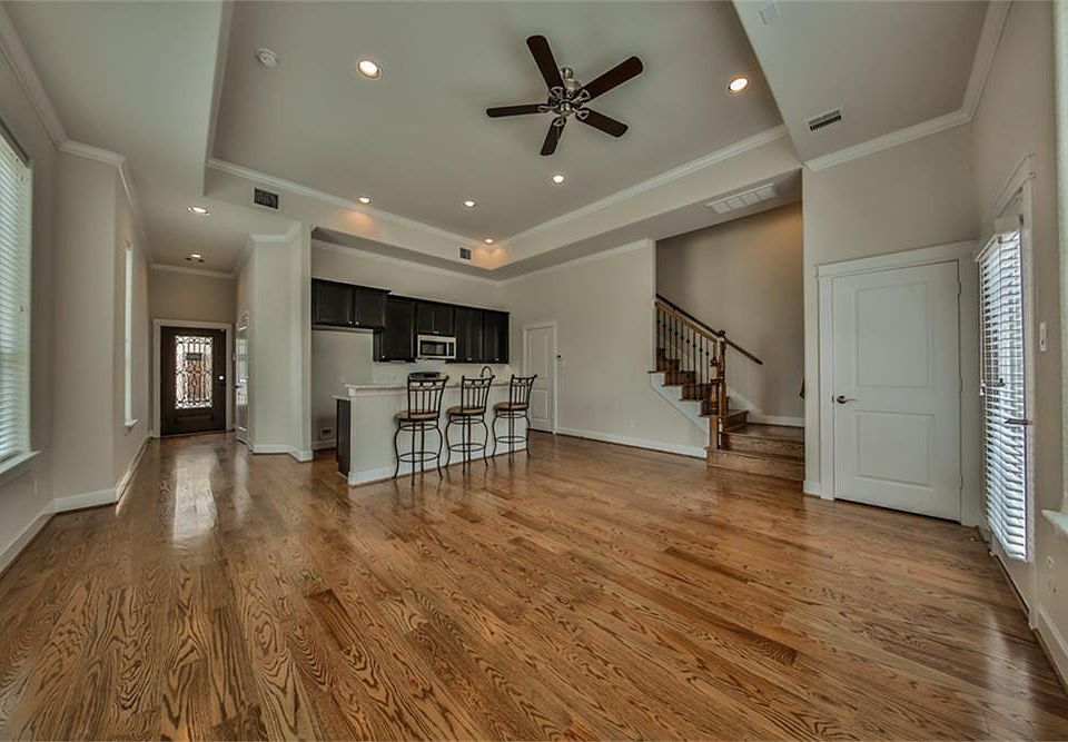 1st image of 904 W 20th St #0A