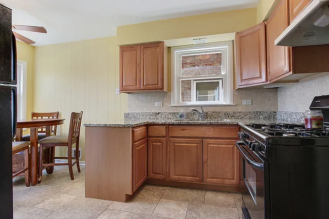 2 bed, 1000 sqft, $1,850 — Photo 3