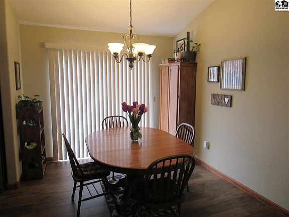 5th image of 3823 Queens Pl