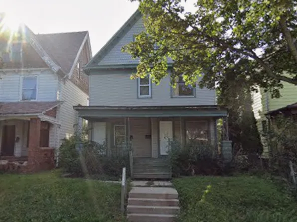 3021 N 9th St, Milwaukee, WI 53206