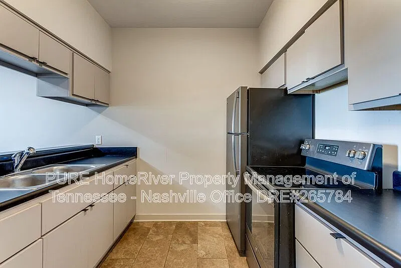 2 bed, 1.5 bath, 1156 sqft, $1,850 — Photo 2
