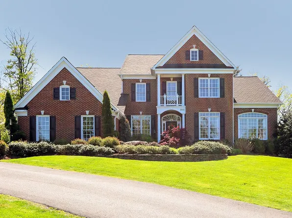 9001 Adams Chase Cir, Lorton, VA 22079