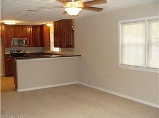 908 Mains Creek Rd, Chesapeake, VA 23320