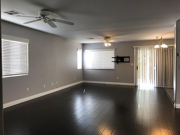 5th image of 828 Bow Creek Ln