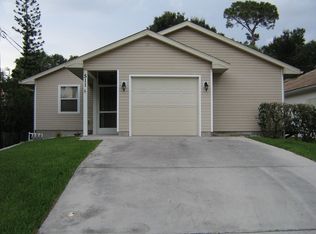 511 97th Ave N, Naples, FL 34108