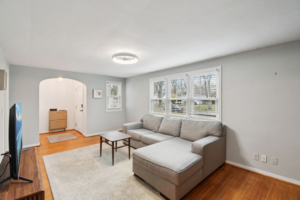 next background image