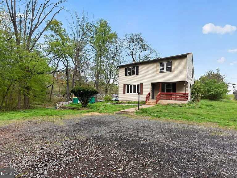 4225 Walsh Ave — Photo 2