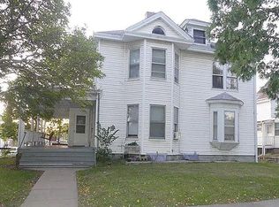 223 S Johnson St APT 1, Iowa City, IA 52240
