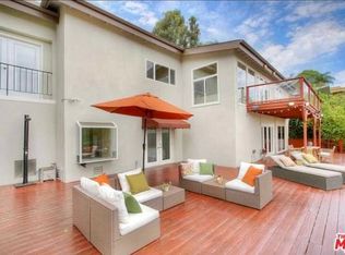 15079 Encanto Dr, Sherman Oaks, CA 91403
