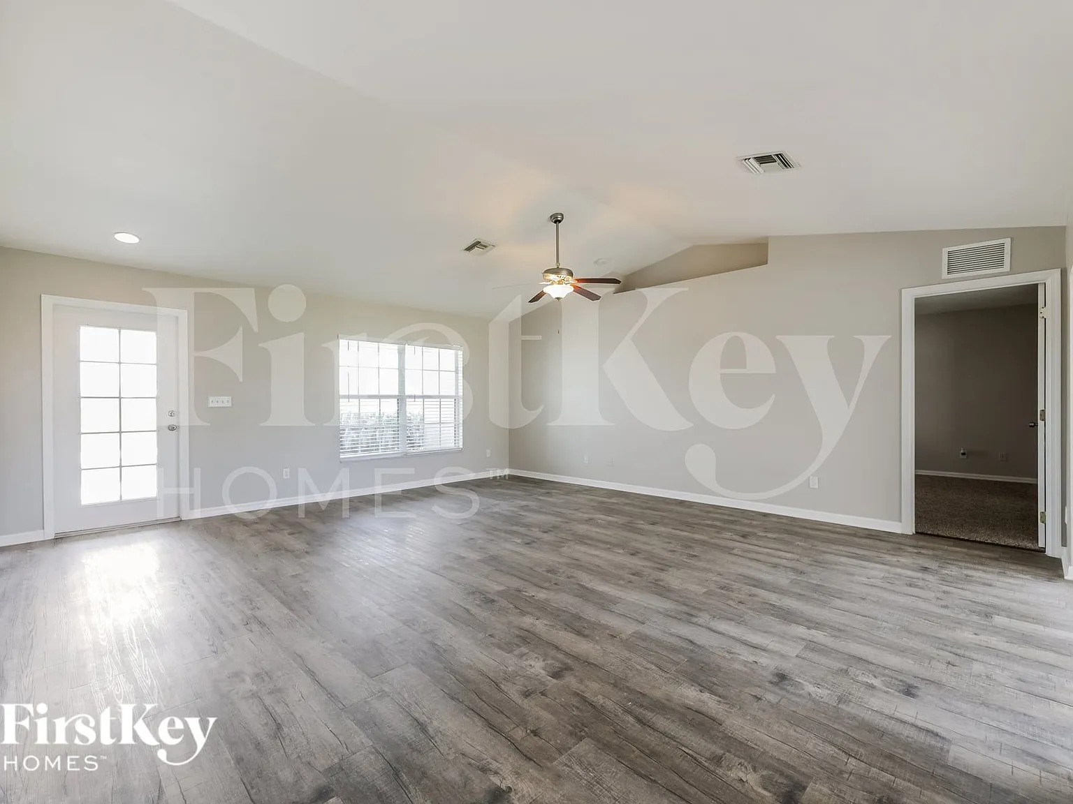 3 bed, 2.0 bath, 1574 sqft, $1,795 — Photo 4
