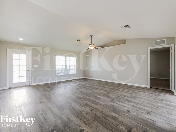 4th image of 1933 NW 17th Ter