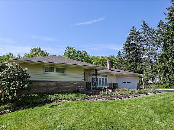3rd image of 11551 Winchester Dr
