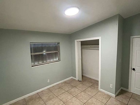 5th image of 2911 NW 11th Pl #A
