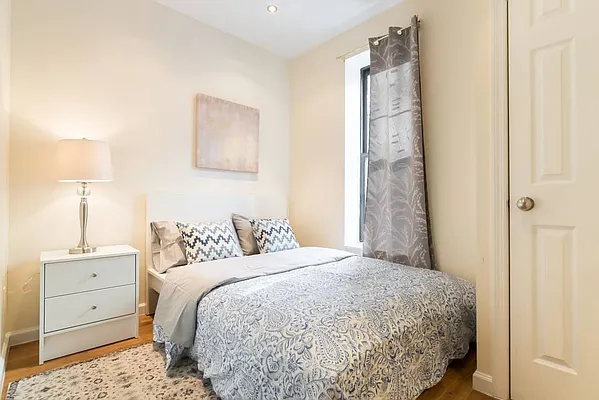 Rented by Walter & Samuels Inc | media 4