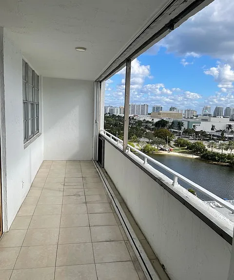 1170 N Federal Hwy #1110 — Photo 53