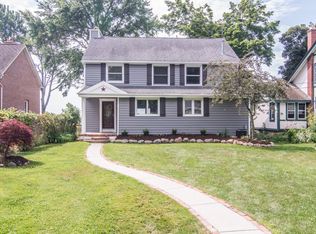 38332 Murdicks Dr, New Baltimore, MI
