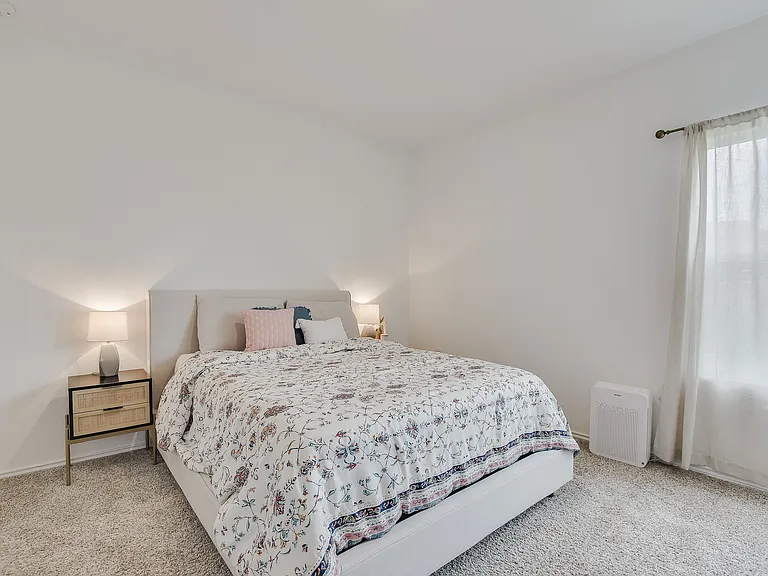2712 Louris Ln — Photo 9