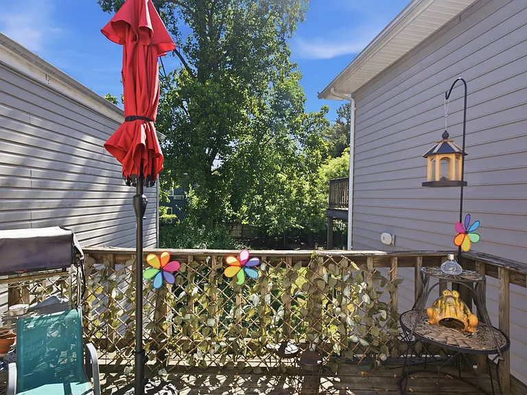 7 Idlewild Ave #B — Photo 20