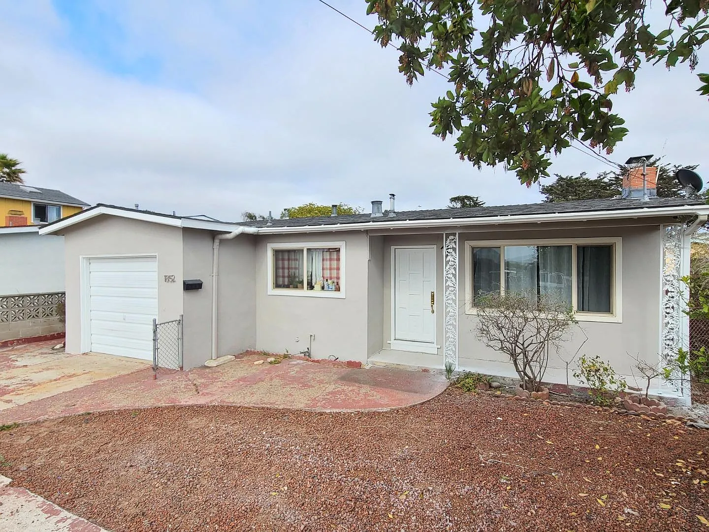 1852 Laguna St photo 1