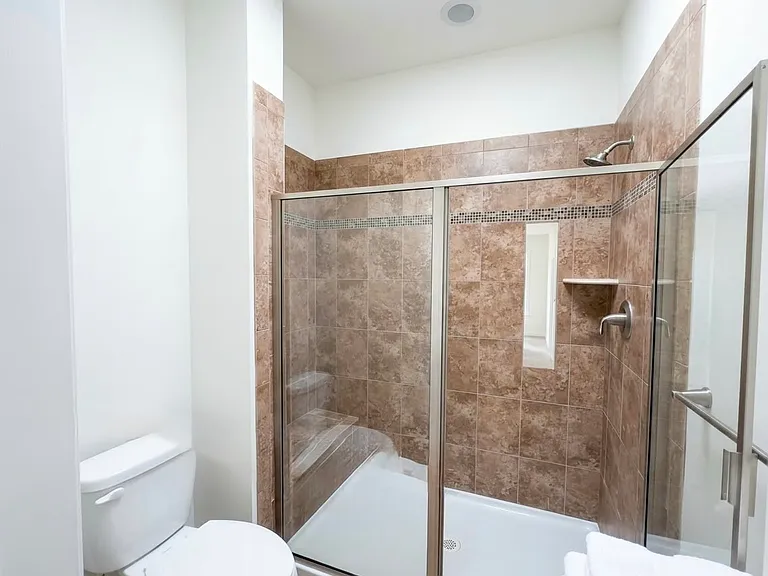 6314 Halsted Ave — Photo 17