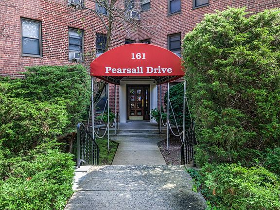 3rd image of 161 Pearsall Dr APT 6F