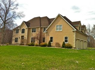 6 Darcangelo Dr, Brookfield, CT 06804