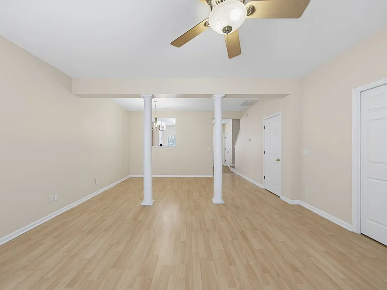 106 Anterbury Dr — Photo 14