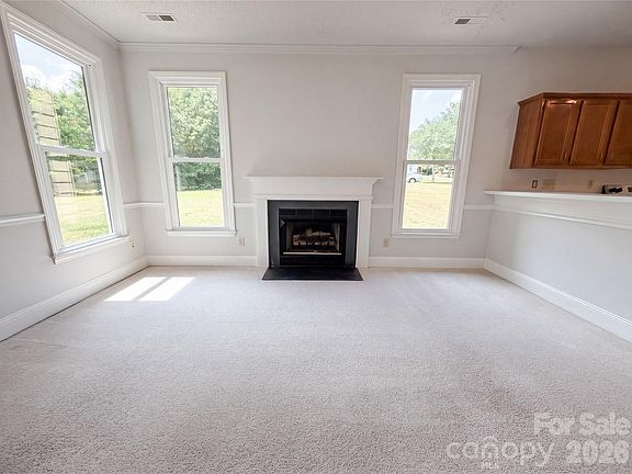 3rd image of 7523 Trotter Rd