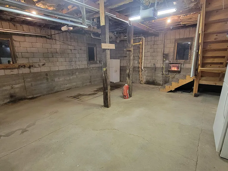 1020 S Jackson St — Photo 19