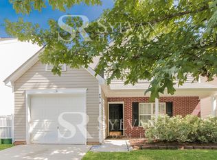 4010 Cindy Woods Ln, Charlotte, NC 28216