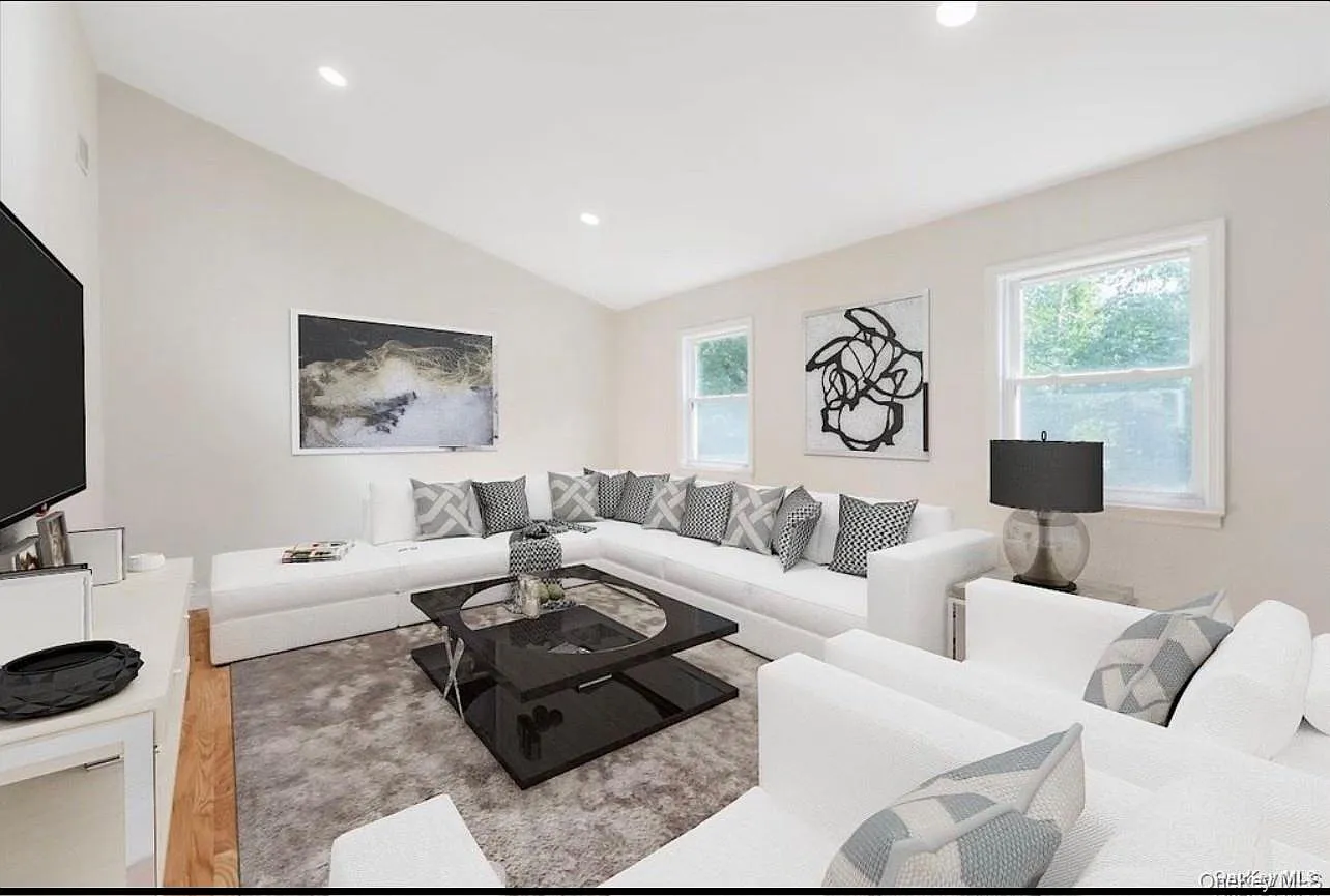 4 bed, 2.0 bath, $5,250 — Photo 4