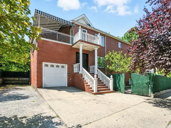 77-16 Kew Forest Lane image 35 of 38