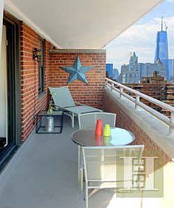 5th image of 264 E Broadway APT C2003