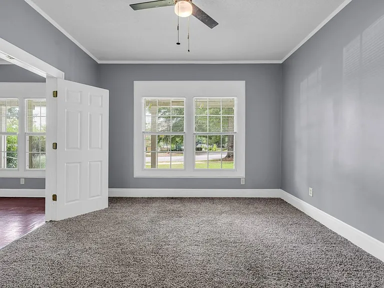 338 N Church St — Photo 10