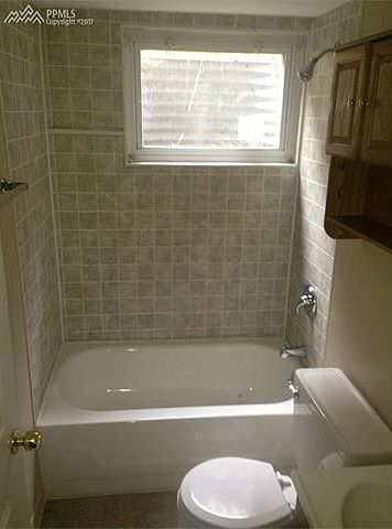 2nd image of 823 S Logan Ave