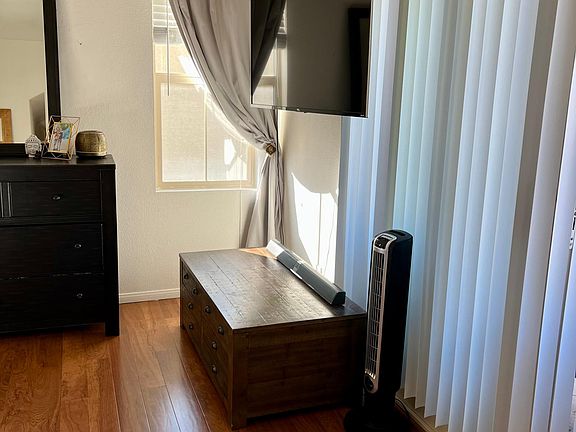 5th image of 9247 Piatto Ln
